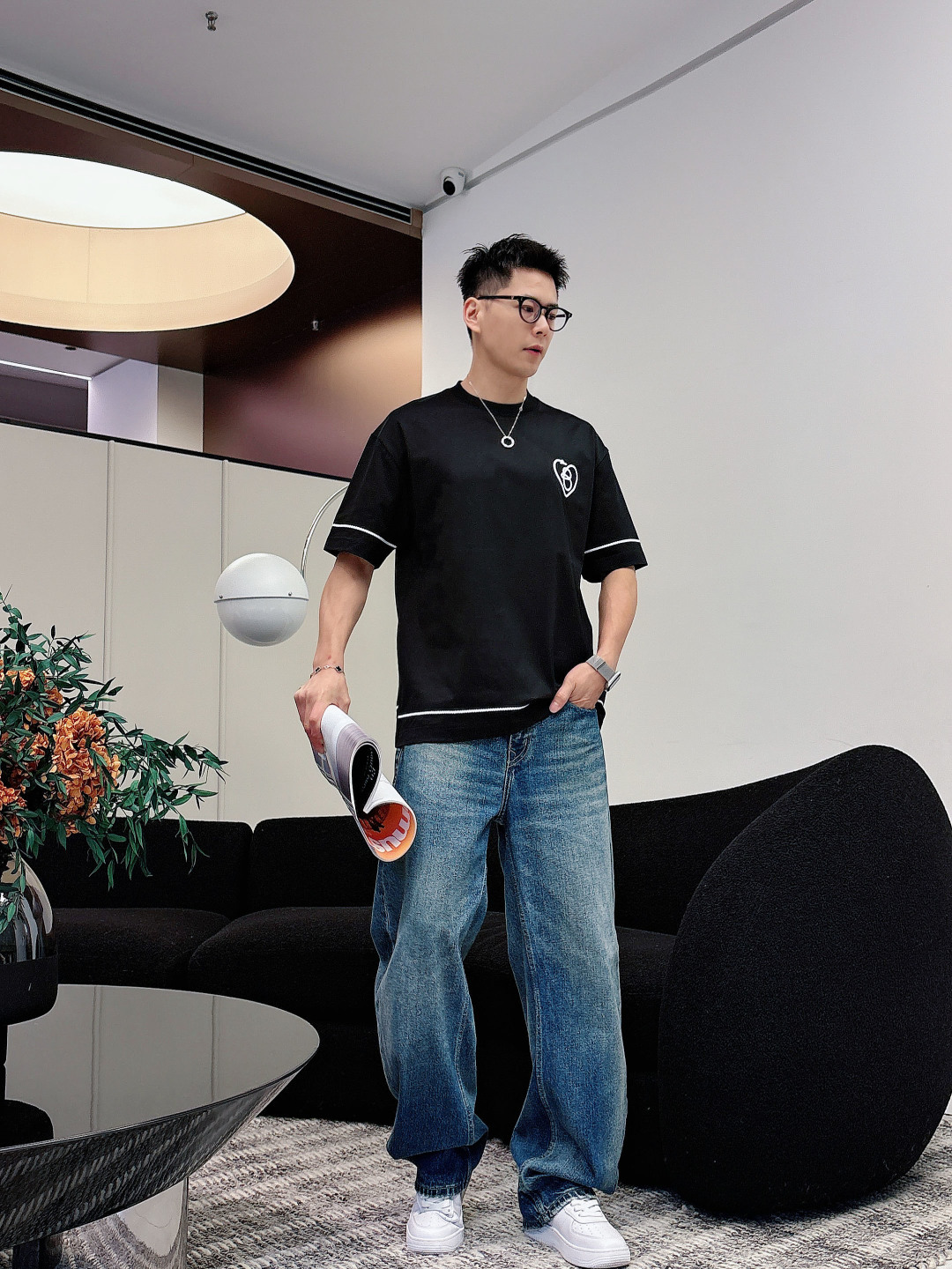 巴宝莉#BUR 2026春夏新款首发专柜最新款短袖圆领T恤 高端订制 设计前卫时尚！品牌logo重工艺设