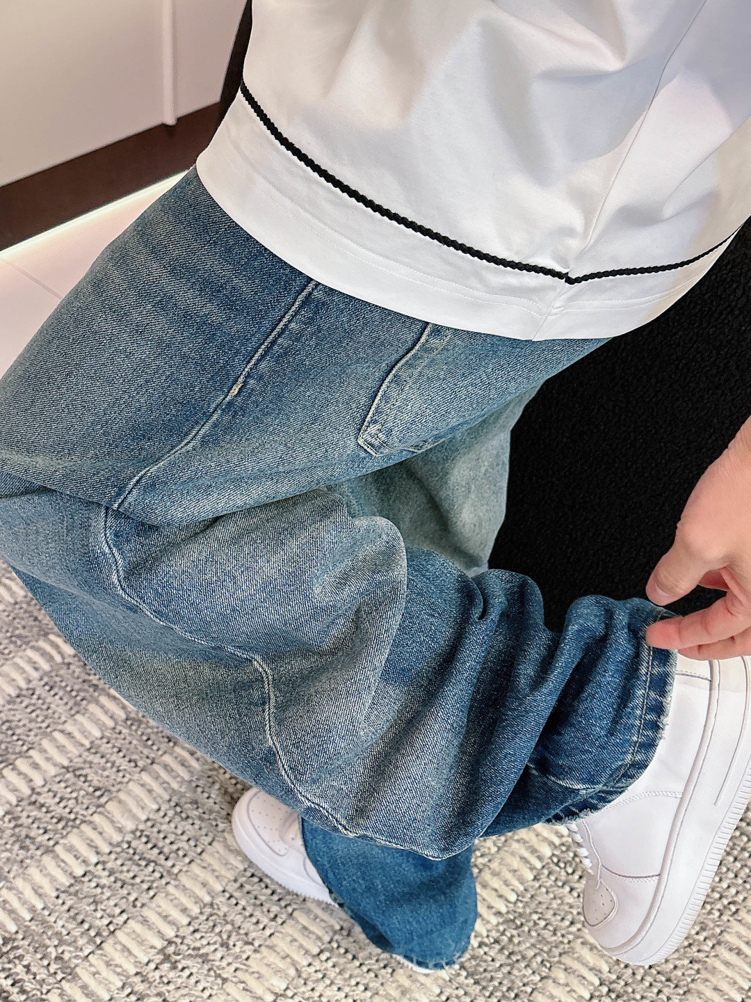 巴宝莉#BUR 2026春夏新款首发专柜最新款短袖圆领T恤 高端订制 设计前卫时尚！品牌logo重工艺设