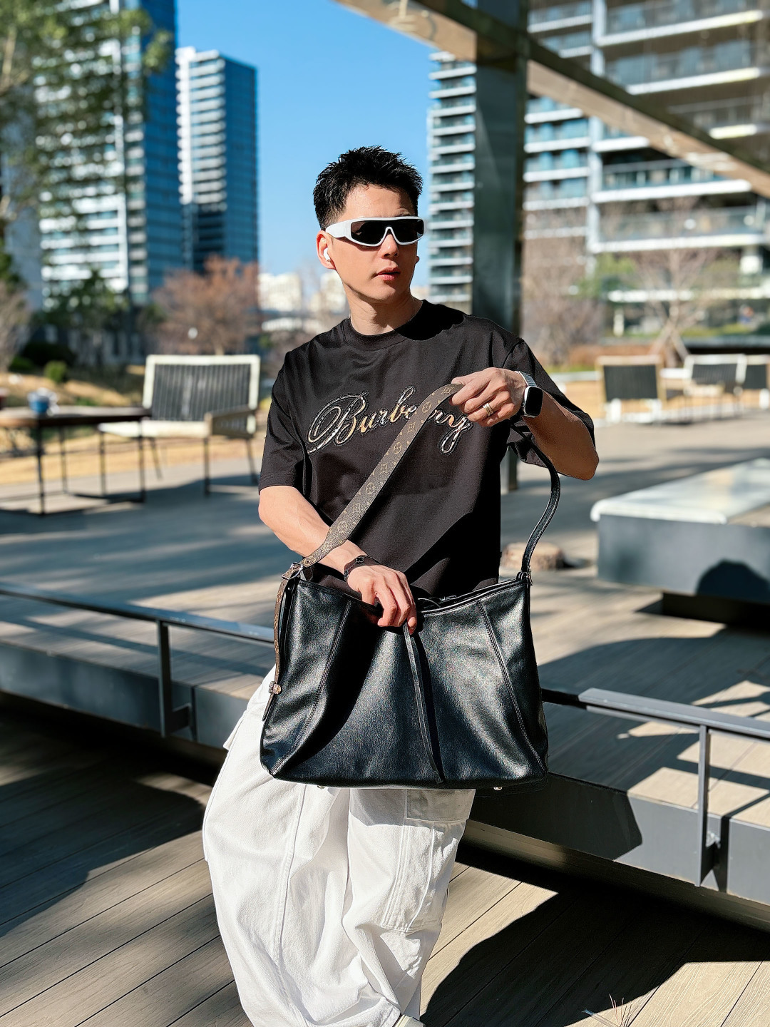 巴宝莉#BUR 2026春夏新款首发专柜最新款短袖圆领T恤 高端订制 设计前卫时尚！品牌logo重工艺设