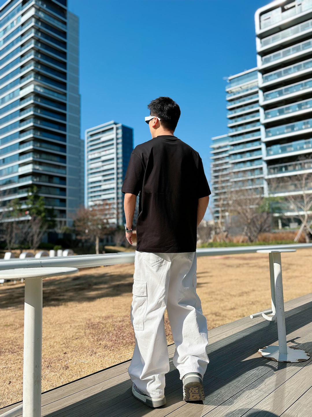 巴宝莉#BUR 2026春夏新款首发专柜最新款短袖圆领T恤 高端订制 设计前卫时尚！品牌logo重工艺设