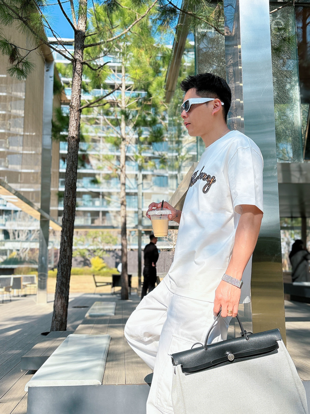 巴宝莉#BUR 2026春夏新款首发专柜最新款短袖圆领T恤 高端订制 设计前卫时尚！品牌logo重工艺设