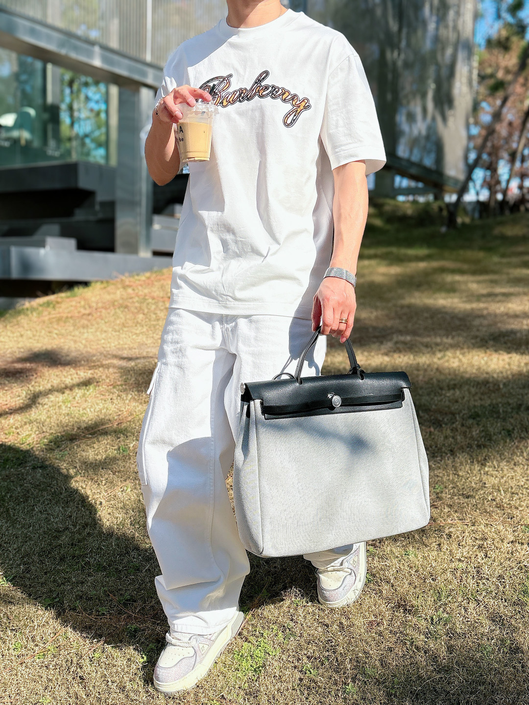 巴宝莉#BUR 2026春夏新款首发专柜最新款短袖圆领T恤 高端订制 设计前卫时尚！品牌logo重工艺设