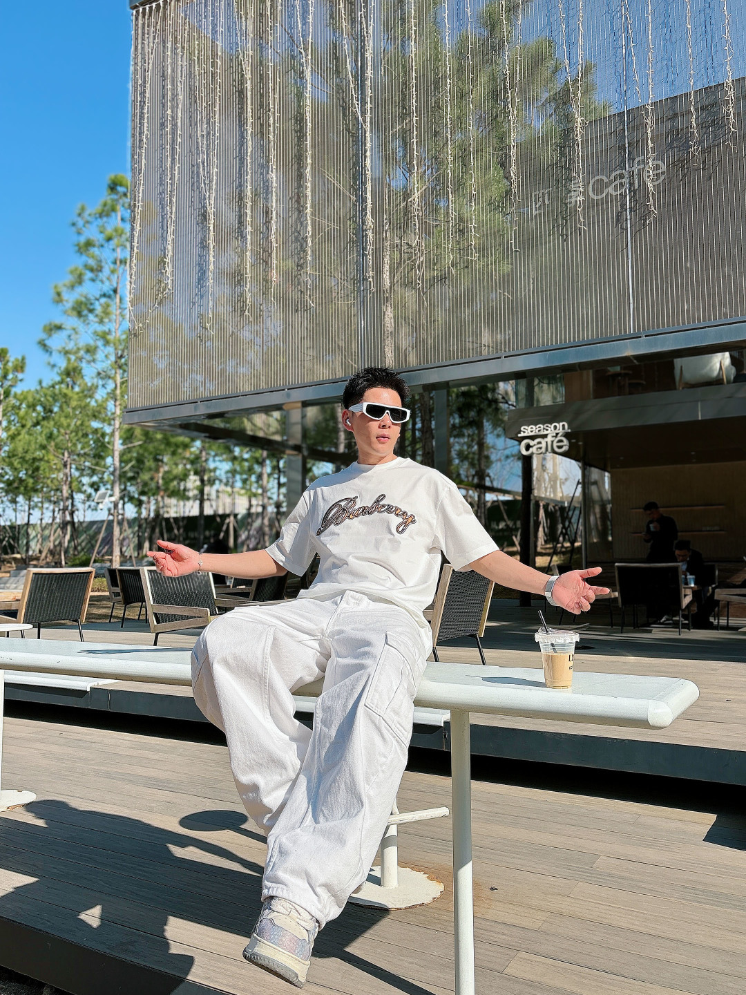 巴宝莉#BUR 2026春夏新款首发专柜最新款短袖圆领T恤 高端订制 设计前卫时尚！品牌logo重工艺设