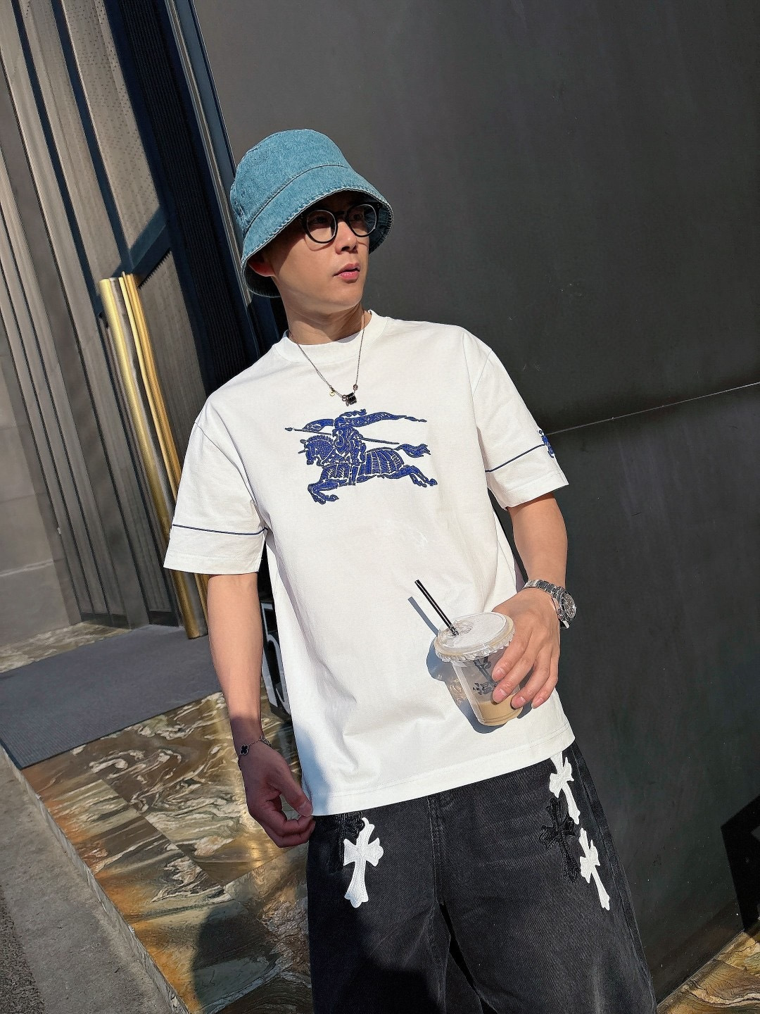 巴宝莉#Bur 2026春夏新款首发专柜最新款短袖圆领T恤 高端订制 设计前卫时尚！品牌logo重工艺设