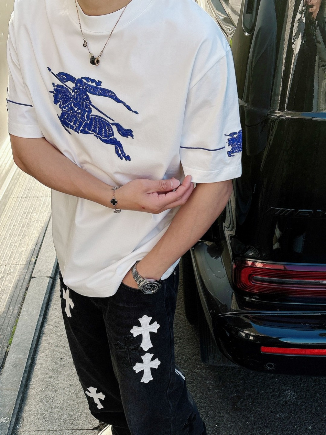 巴宝莉#Bur 2026春夏新款首发专柜最新款短袖圆领T恤 高端订制 设计前卫时尚！品牌logo重工艺设