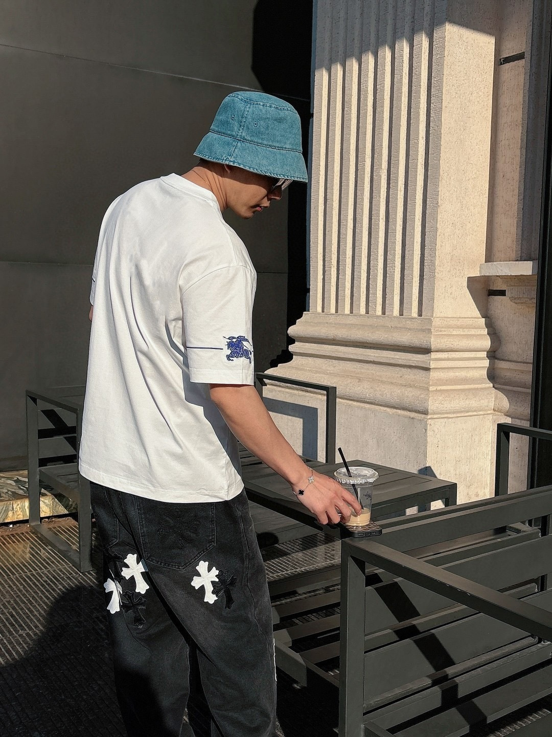 巴宝莉#Bur 2026春夏新款首发专柜最新款短袖圆领T恤 高端订制 设计前卫时尚！品牌logo重工艺设