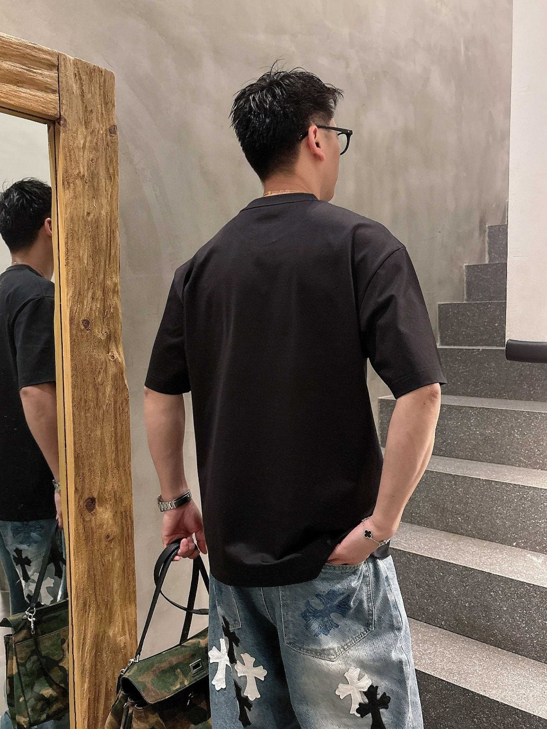 爱马仕#Hermes 2026春夏新款首发专柜最新款短袖圆领T恤 高端订制 设计前卫时尚！品牌logo重