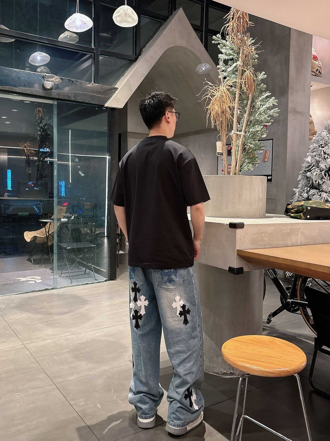 爱马仕#Hermes 2026春夏新款首发专柜最新款短袖圆领T恤 高端订制 设计前卫时尚！品牌logo重