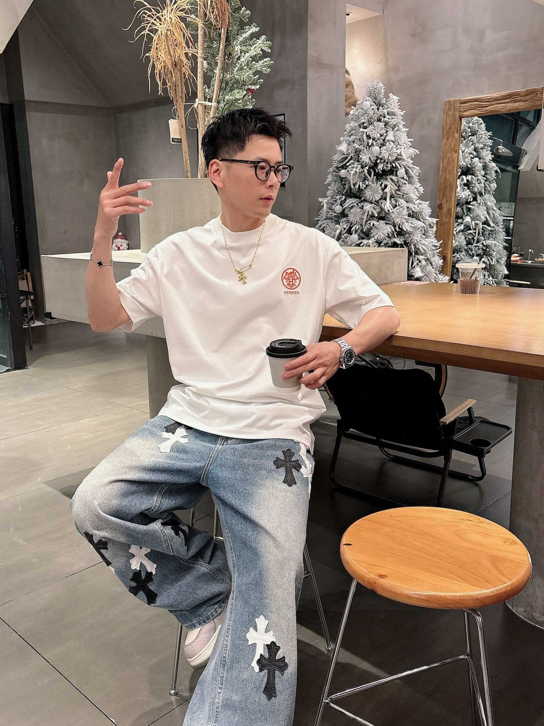 爱马仕#Hermes 2026春夏新款首发专柜最新款短袖圆领T恤 高端订制 设计前卫时尚！品牌logo重