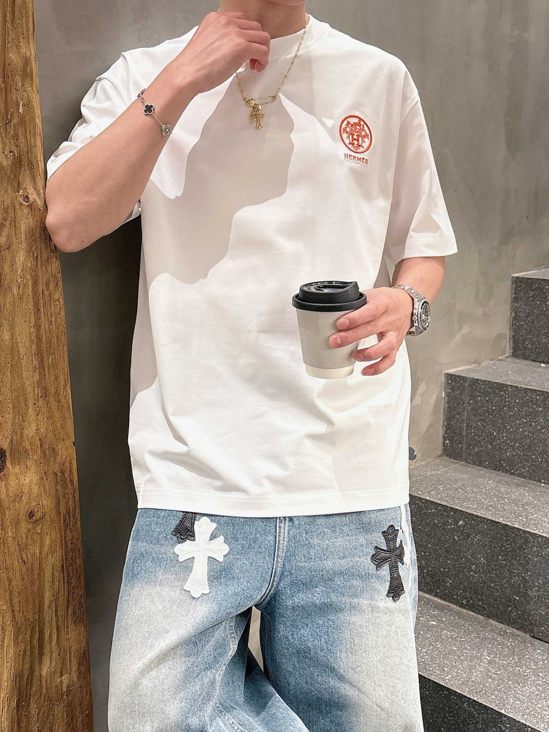 爱马仕#Hermes 2026春夏新款首发专柜最新款短袖圆领T恤 高端订制 设计前卫时尚！品牌logo重