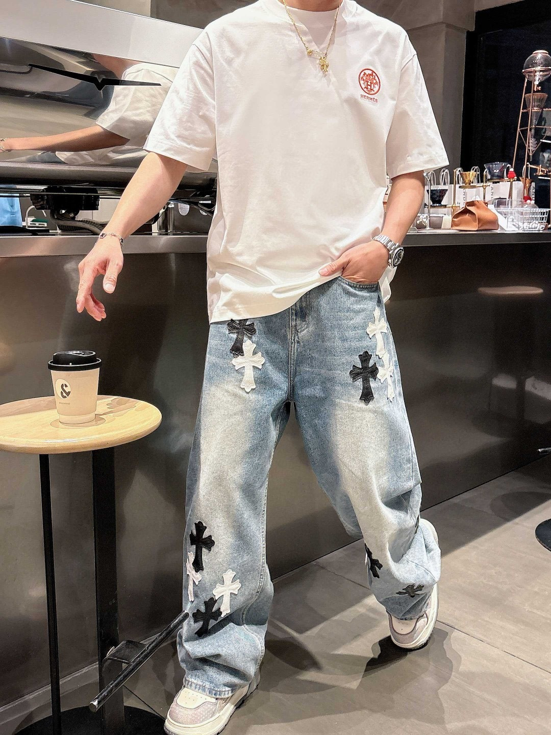 爱马仕#Hermes 2026春夏新款首发专柜最新款短袖圆领T恤 高端订制 设计前卫时尚！品牌logo重