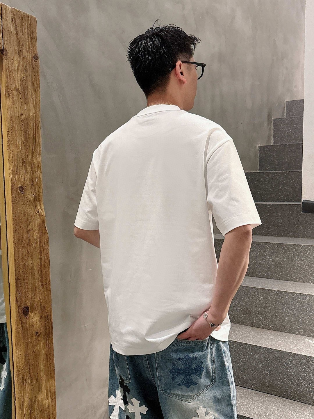 爱马仕#Hermes 2026春夏新款首发专柜最新款短袖圆领T恤 高端订制 设计前卫时尚！品牌logo重