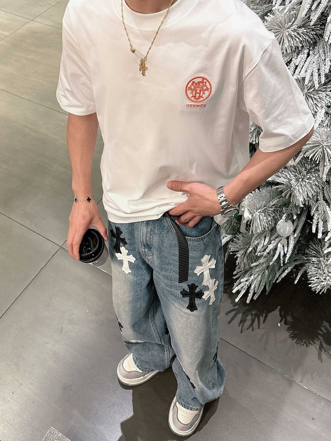 爱马仕#Hermes 2026春夏新款首发专柜最新款短袖圆领T恤 高端订制 设计前卫时尚！品牌logo重