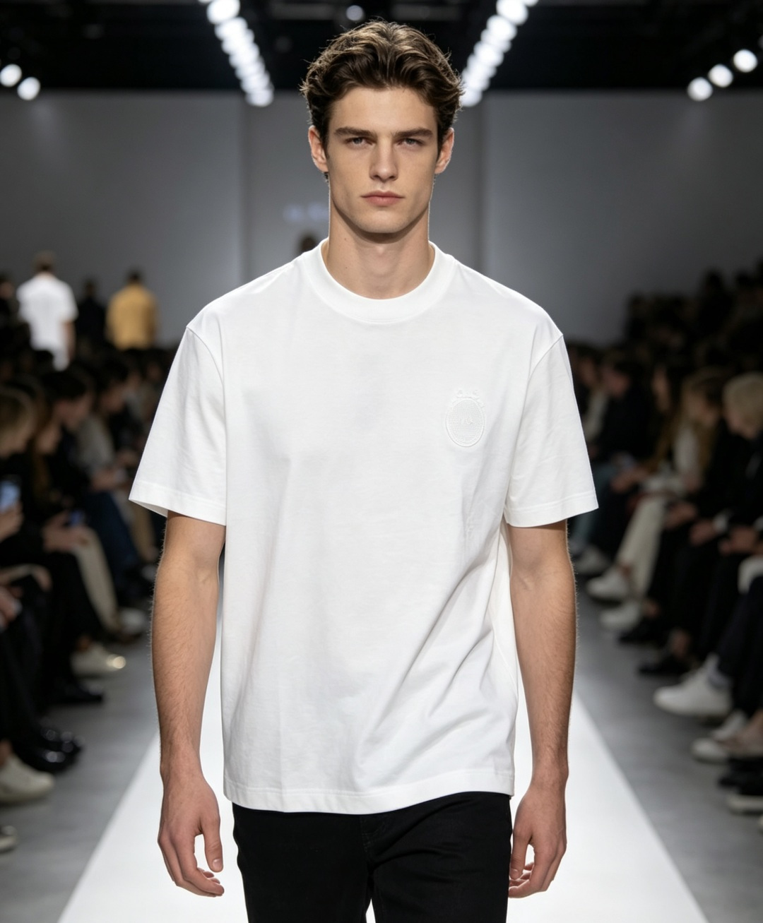 NO:866666,Dior's 2026 spring and summer new style debut counter, the latest short-sleeved round neck T-shirt, high-end customization, avant-garde and fashionable design!  Brand logo emphasizes craftsmanship design. High-end customized 100% cotton top-grade mercerized fabric. Soft to the touch. Comfortable to wear. Exquisite stitching at the counter level. Fine workmanship. The upper body effect is incomparably handsome!  A must-have item for a stylish man!  Color Black White Size M-3XL,, dior, T-shirt, tees, t-shirt,19860909迪奥 2026春夏新款首发专柜最新款短袖圆领T恤 高端订制 设计前卫时尚！品牌logo重工艺设计 高端定制百分百棉顶级丝光面料.手感柔软.穿着舒适.专柜级别精致车线.做工精细.上身效果无敌帅气！型男必备单品！ 颜色黑色 白色 码数M-3XL,,dior,T-shirt,tees，t-shirt,,Men's clothing