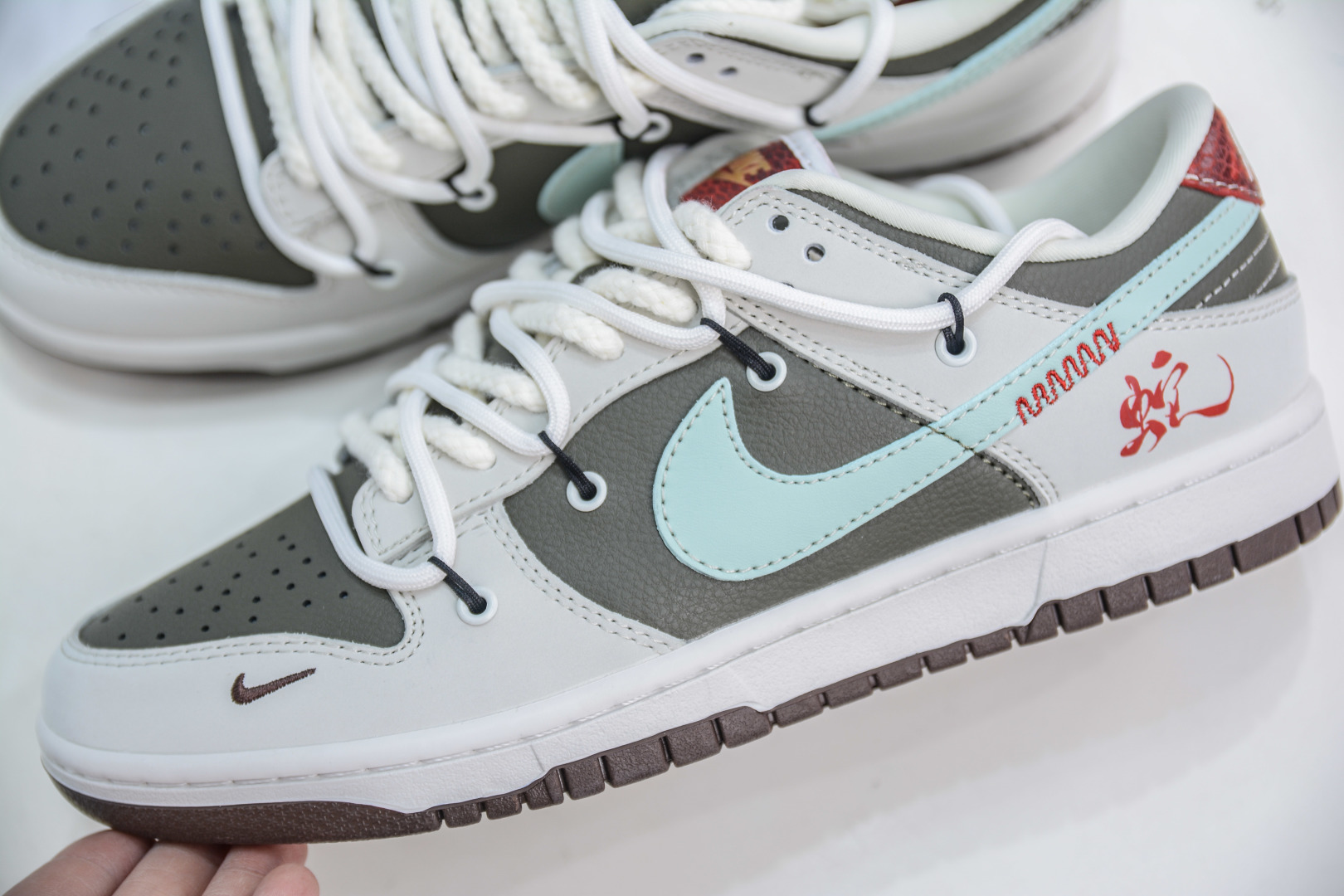 300  Nike SB Dunk Low ”Year of the Snake” 蛇年限定 灰绿绑带 YX5066-289