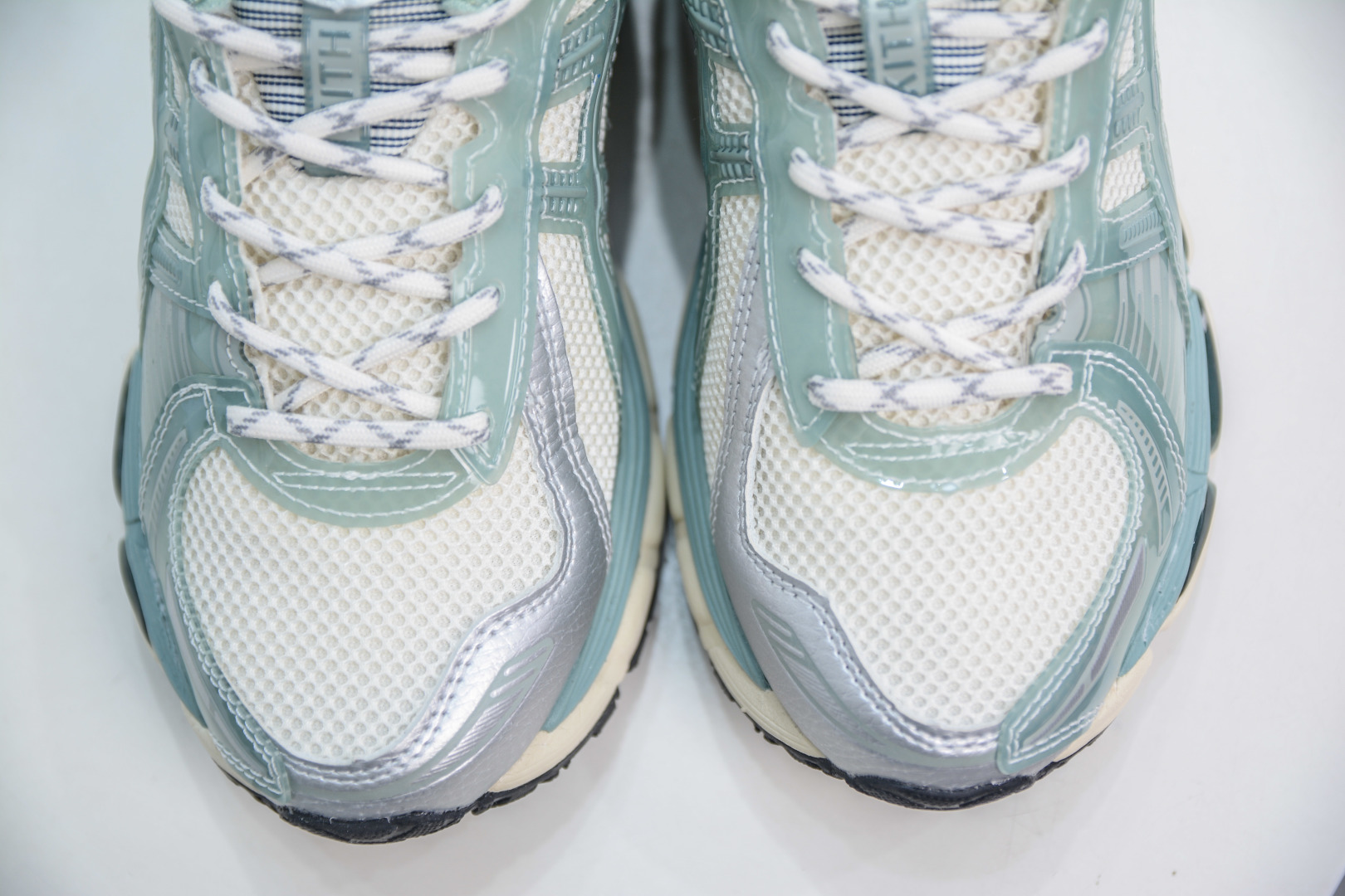 200  kith x Asics Gel-Kayano 12.1 亚瑟士联名百搭休闲运动慢跑鞋   1203A675-100