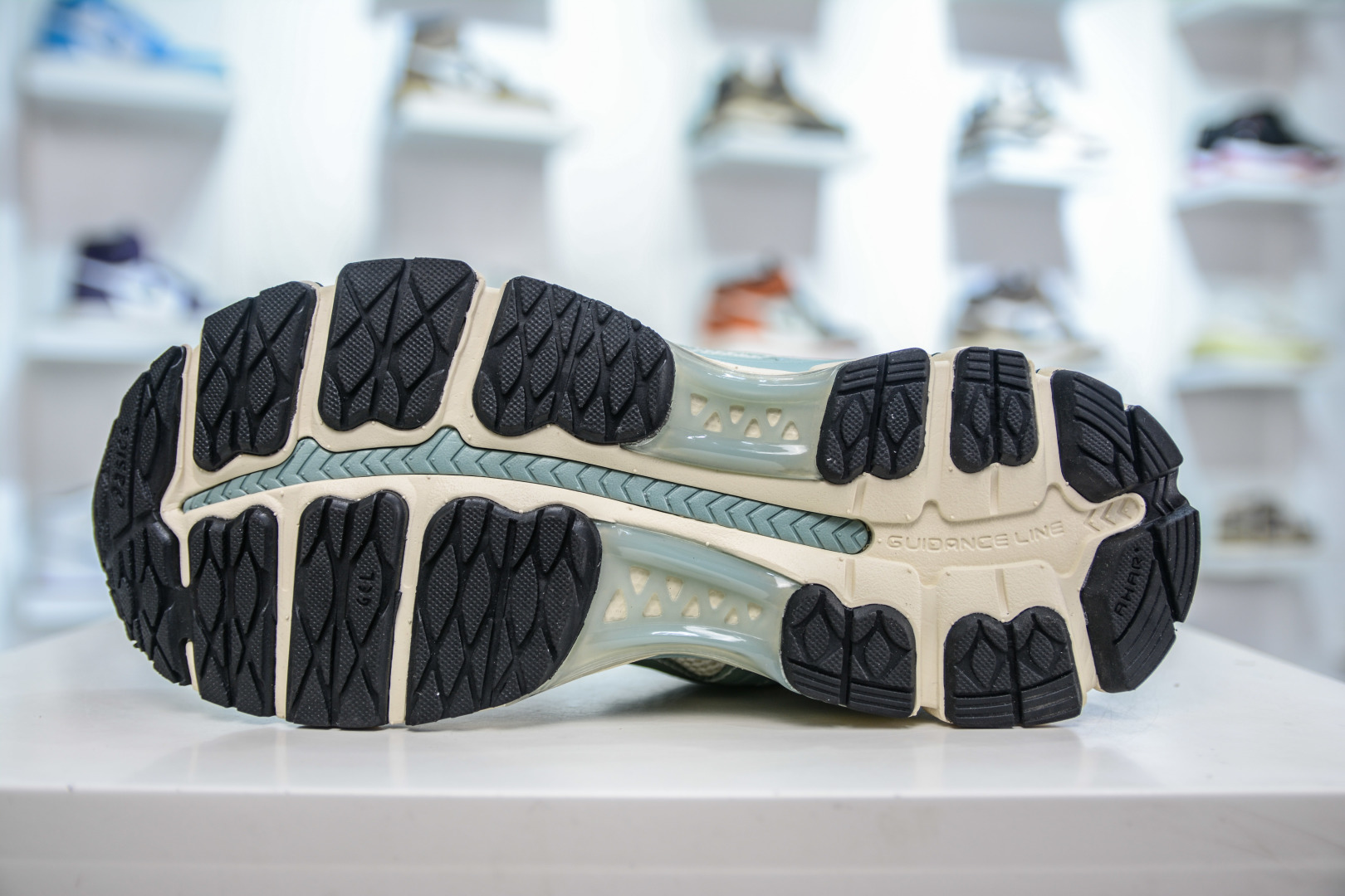 200  kith x Asics Gel-Kayano 12.1 亚瑟士联名百搭休闲运动慢跑鞋   1203A675-100