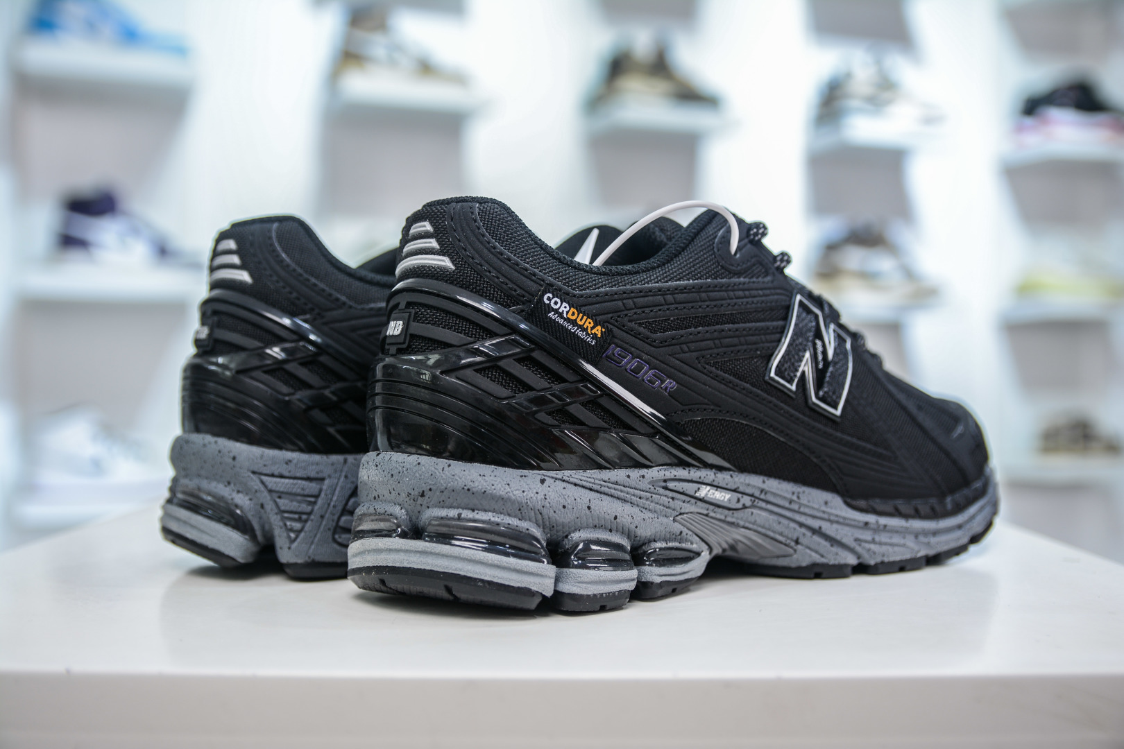 210  T版纯原 New Balance M1906R系列 复古老爹防滑耐磨低帮跑步鞋  M1906ROC