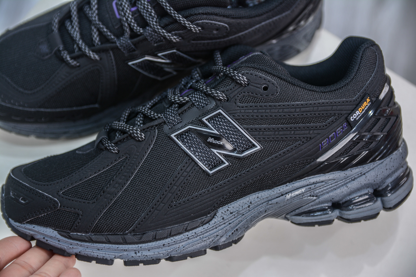 210  T版纯原 New Balance M1906R系列 复古老爹防滑耐磨低帮跑步鞋  M1906ROC