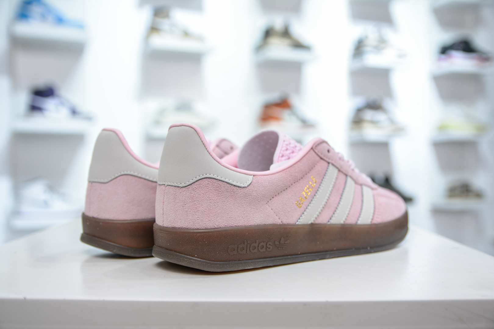 150 优势主推好价 AD Gazelle Indoor Trainers 羚羊内训系列低帮复古百搭休闲运动德训风板鞋    JI2716