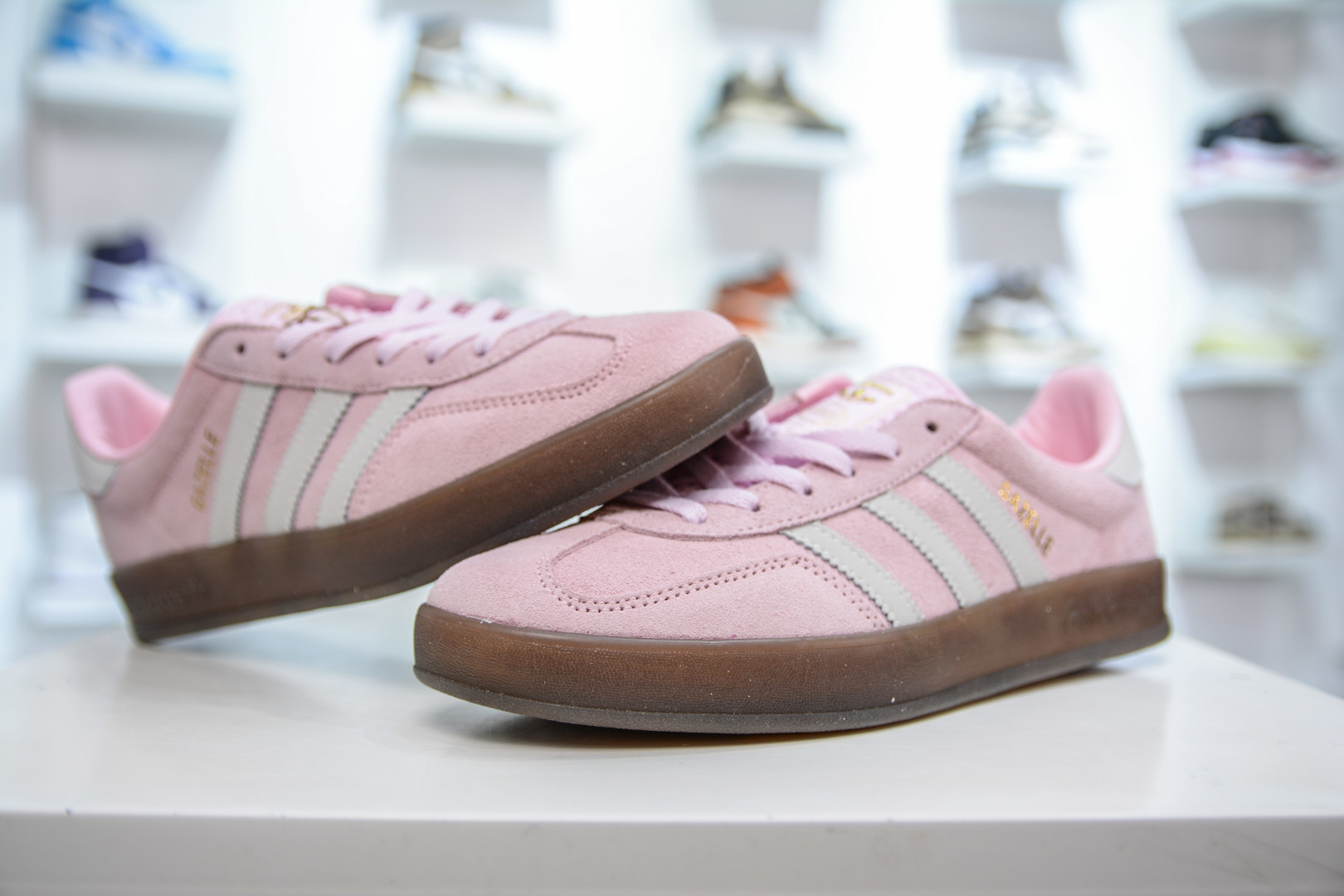 150 优势主推好价 AD Gazelle Indoor Trainers 羚羊内训系列低帮复古百搭休闲运动德训风板鞋    JI2716