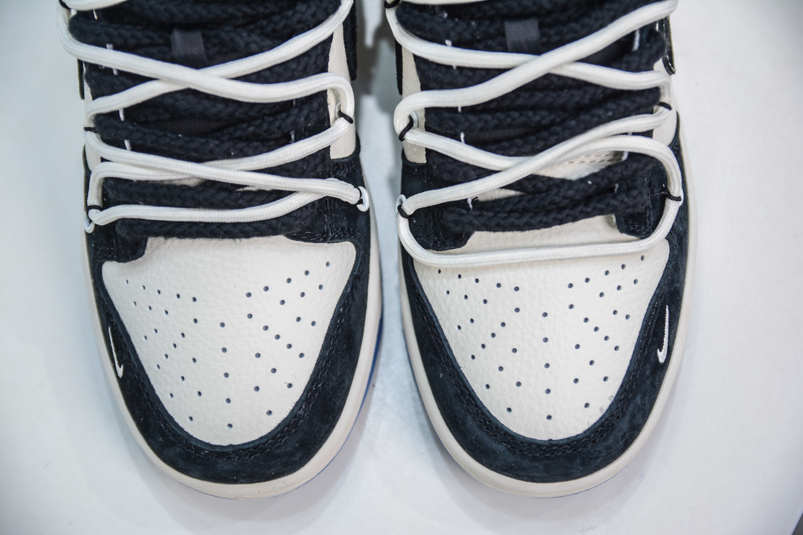 300  Nike SB Dunk Low x Supreme SUP联名-白黑蓝绑带  YX5066-271
