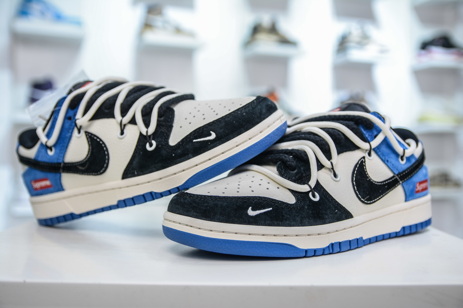 300  Nike SB Dunk Low x Supreme SUP联名-白黑蓝绑带  YX5066-271