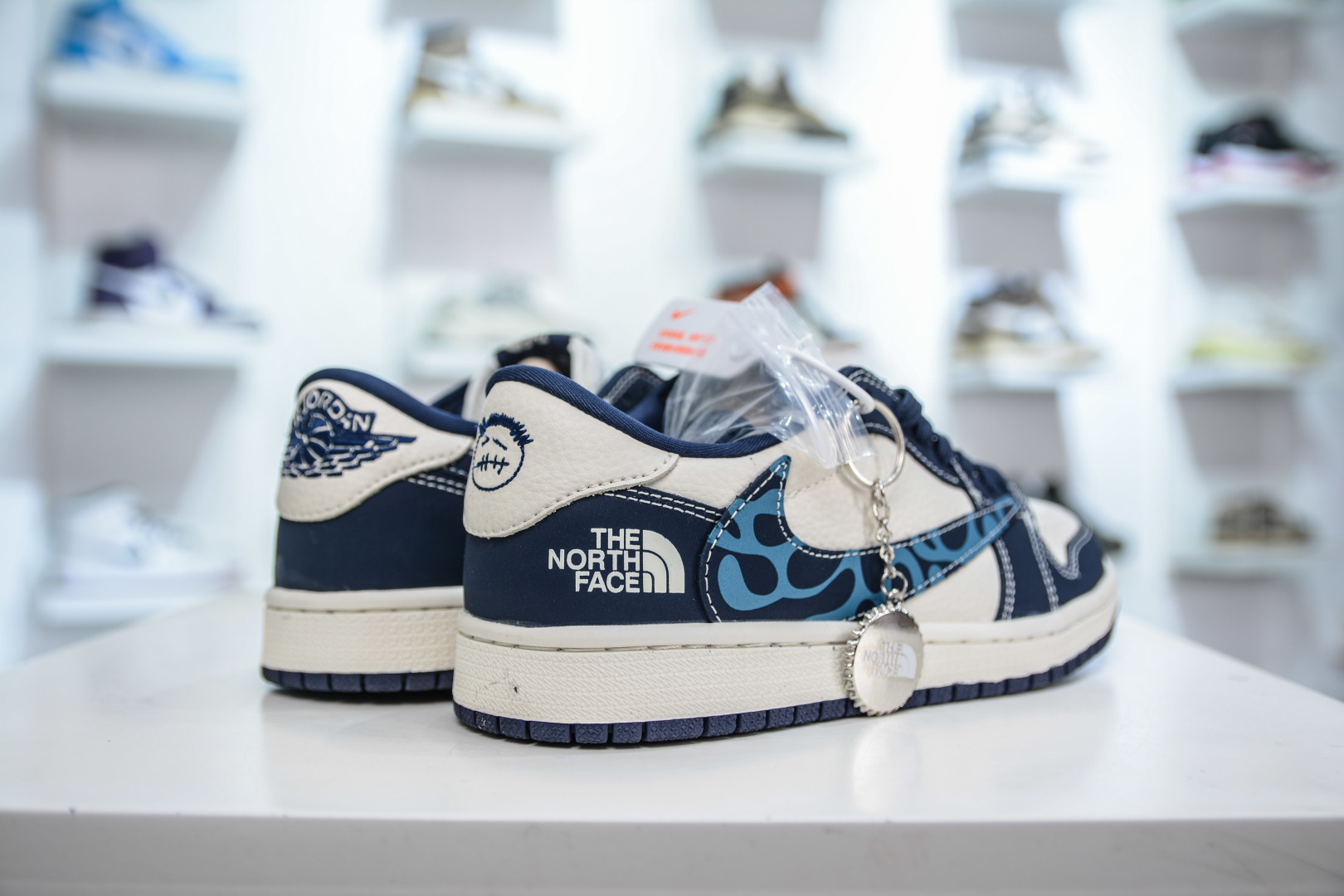 270  TS x Air Jordan 1 Retro Low x The North Face 北面联名-抽象花纹  LD2025-003