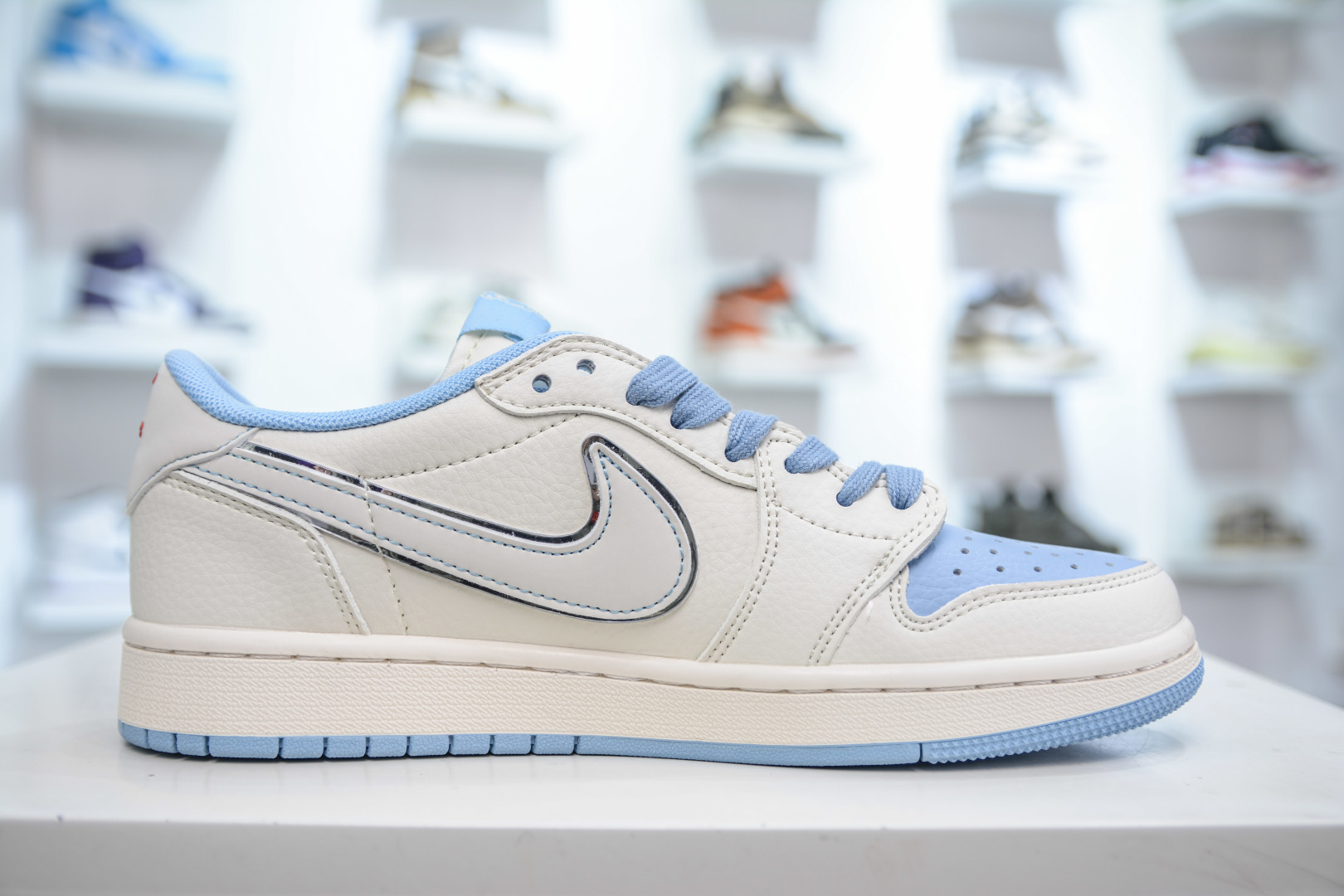 270  TS x Air Jordan 1 Retro Low x 暴力熊联名-卡通米蓝   XS7089-528