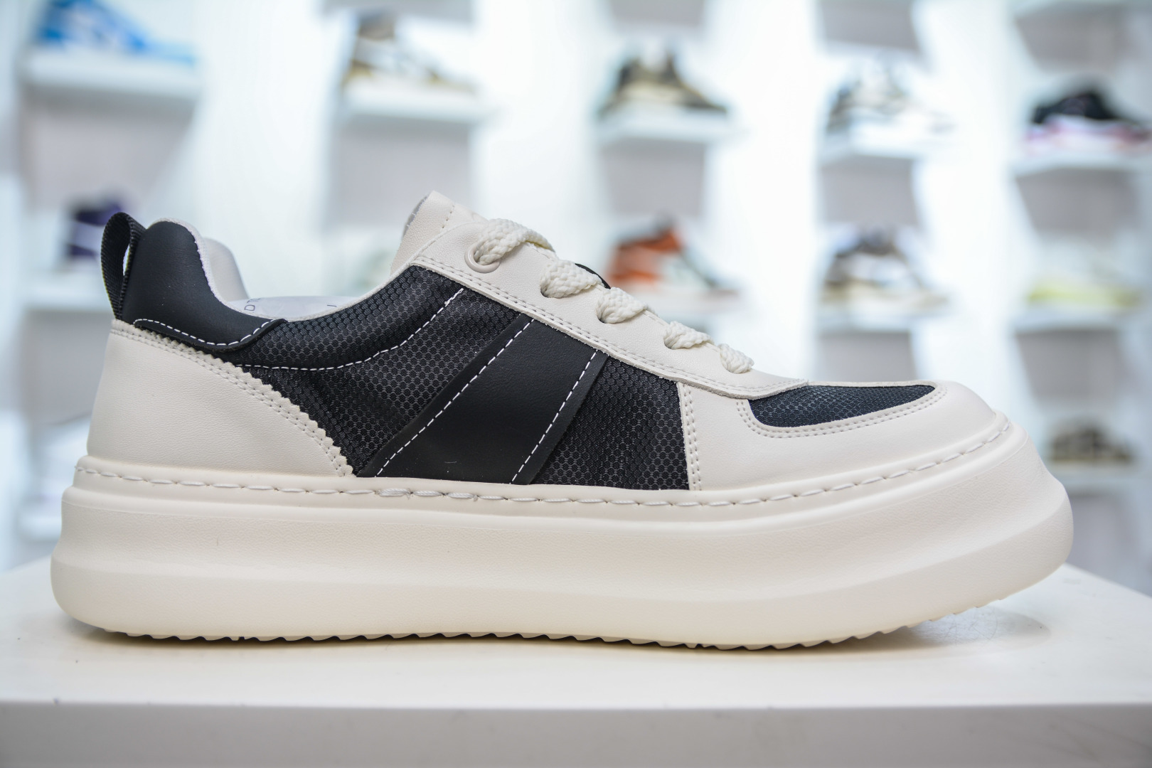 280  ECCO爱步男款休闲鞋 25年新品舒适耐磨平底板鞋