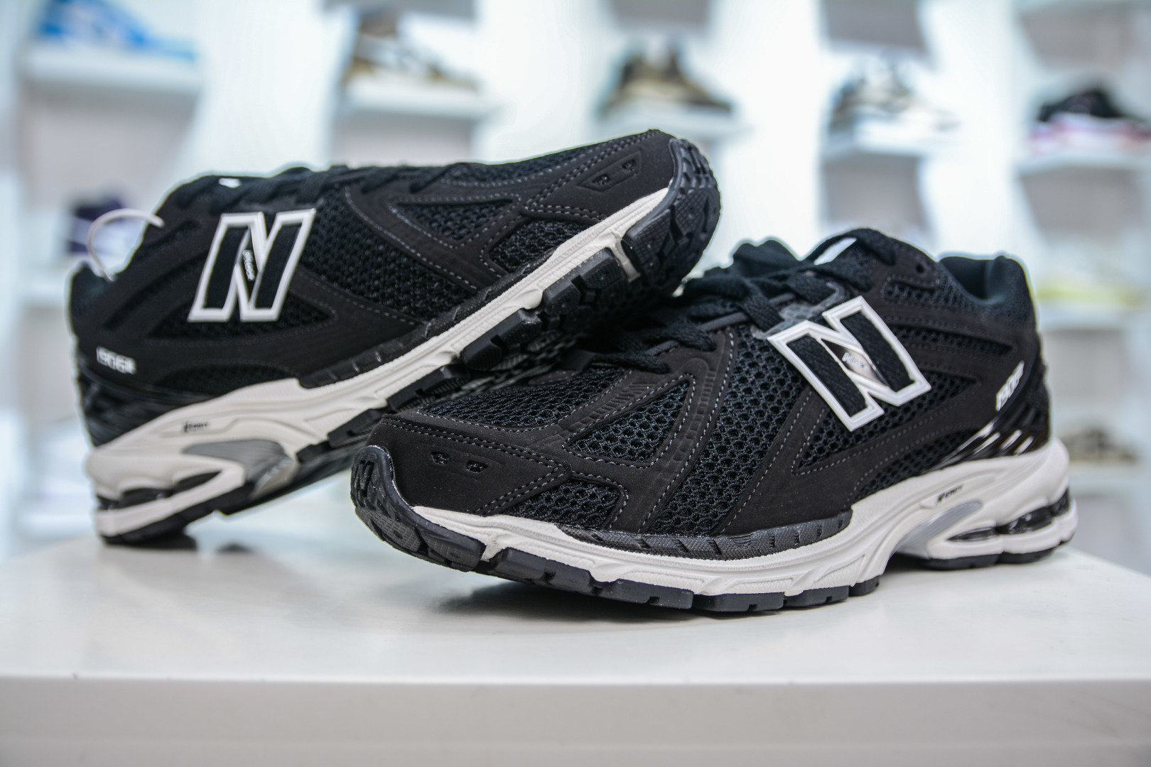 210  T版纯原 New Balance M1906R系列 复古老爹防滑耐磨低帮 跑步鞋    M1906RFB
