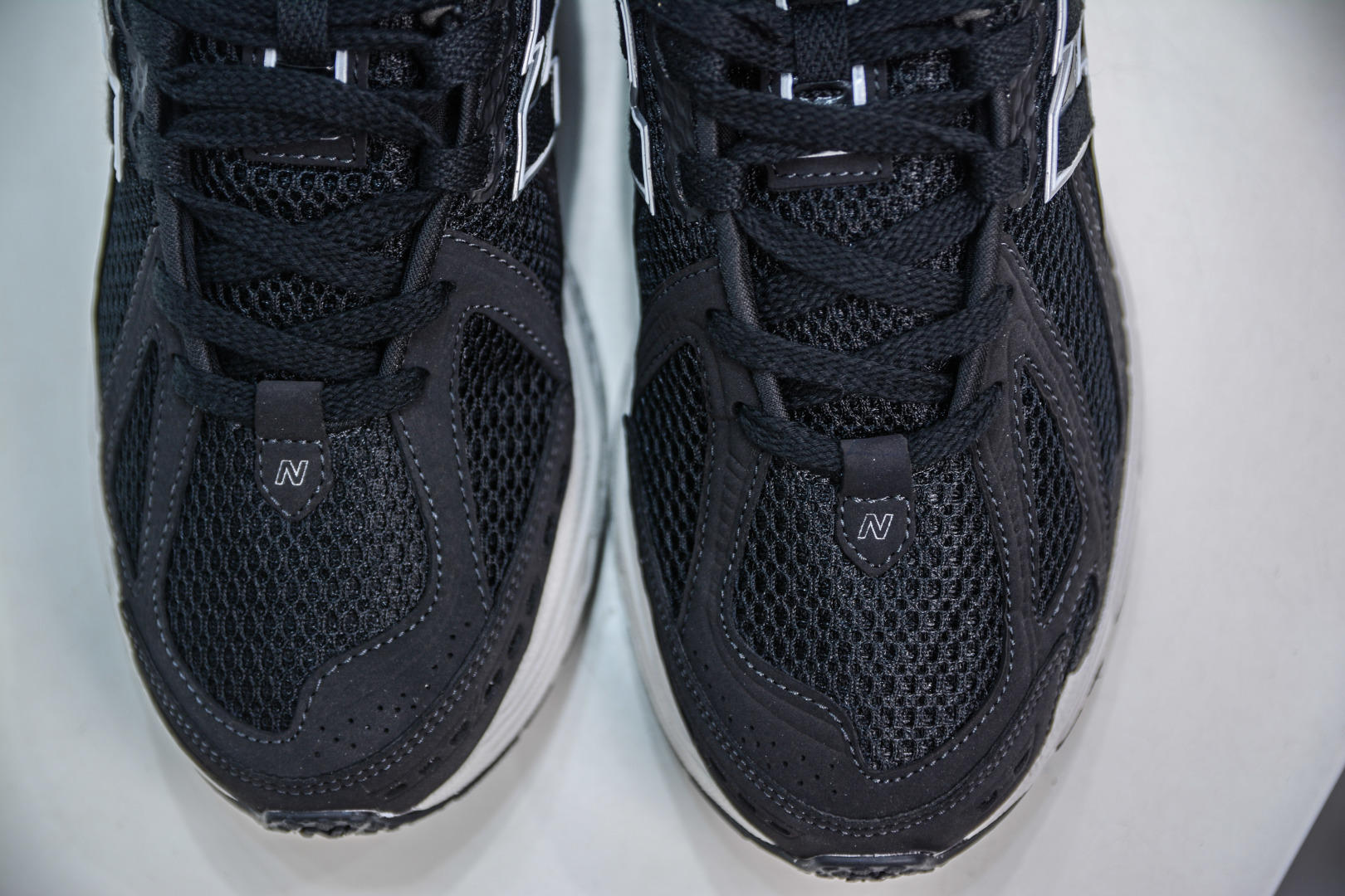 210  T版纯原 New Balance M1906R系列 复古老爹防滑耐磨低帮 跑步鞋    M1906RFB