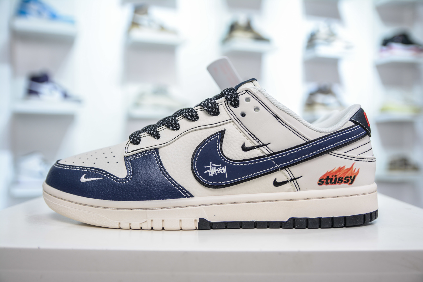 280   Nike SB Dunk Low x Stussy 斯图西联名-米蓝火焰  ZH2598-226