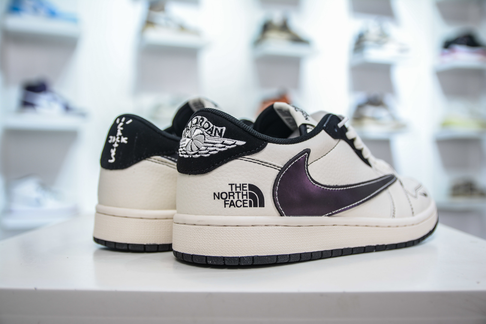 270   TS x Air Jordan 1 Retro Low x The North Face 北面联名- 白黑线紫勾  XS6089-500