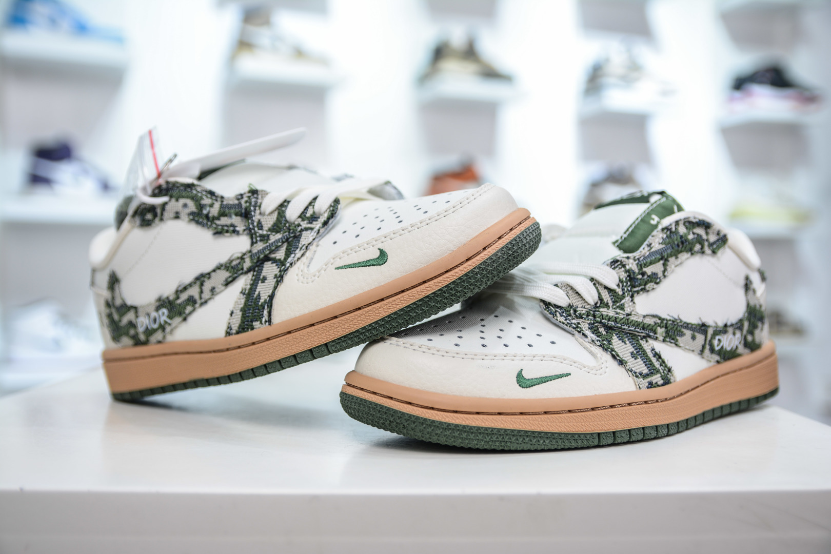 270   TS x Air Jordan x DIOR AJ1 Low 倒钩低帮联名迪奥-米绿针织   XS2024-010