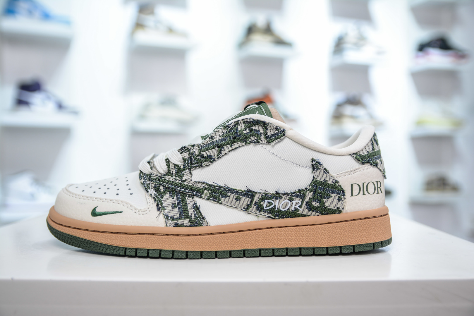 270   TS x Air Jordan x DIOR AJ1 Low 倒钩低帮联名迪奥-米绿针织   XS2024-010