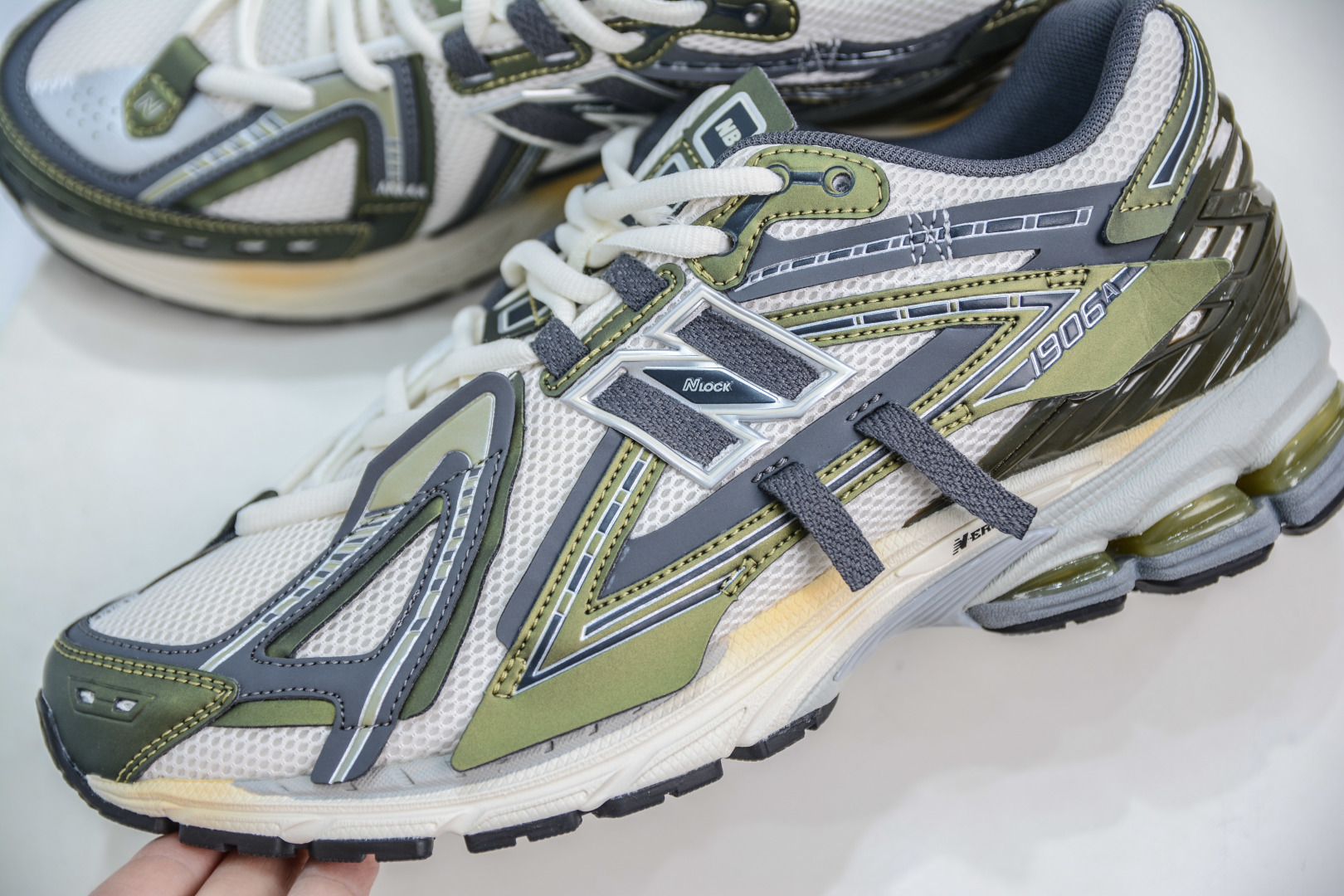 210  T版纯原 New Balance M1906R系列 复古老爹防滑耐磨低帮 跑步鞋   M1906ANA