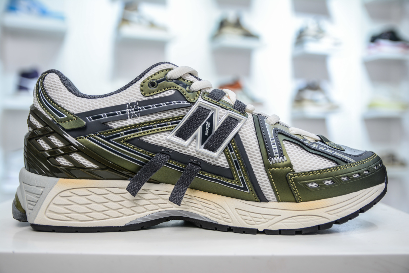 210  T版纯原 New Balance M1906R系列 复古老爹防滑耐磨低帮 跑步鞋   M1906ANA