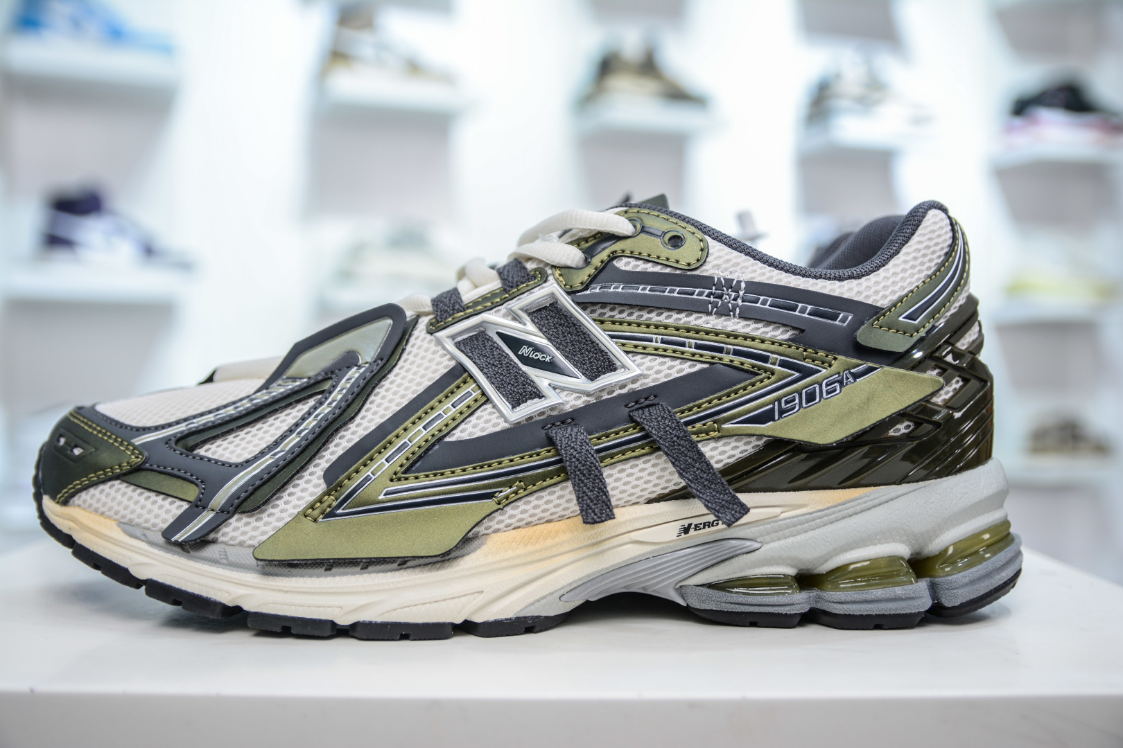 210  T版纯原 New Balance M1906R系列 复古老爹防滑耐磨低帮 跑步鞋   M1906ANA
