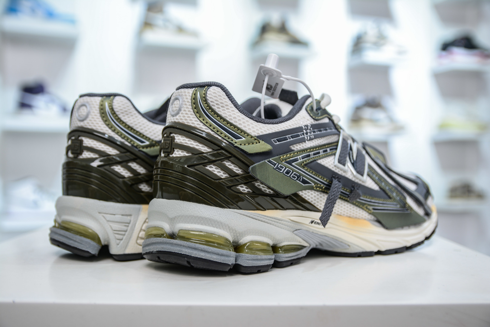 210  T版纯原 New Balance M1906R系列 复古老爹防滑耐磨低帮 跑步鞋   M1906ANA