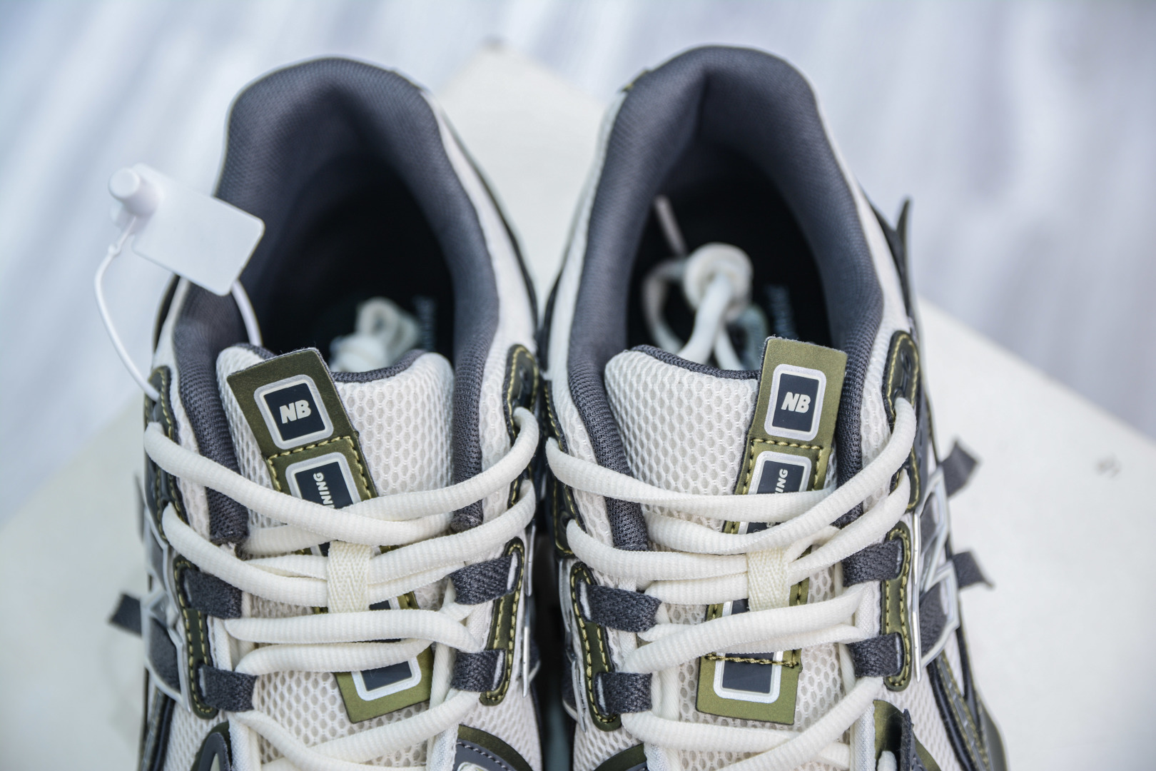 210  T版纯原 New Balance M1906R系列 复古老爹防滑耐磨低帮 跑步鞋   M1906ANA