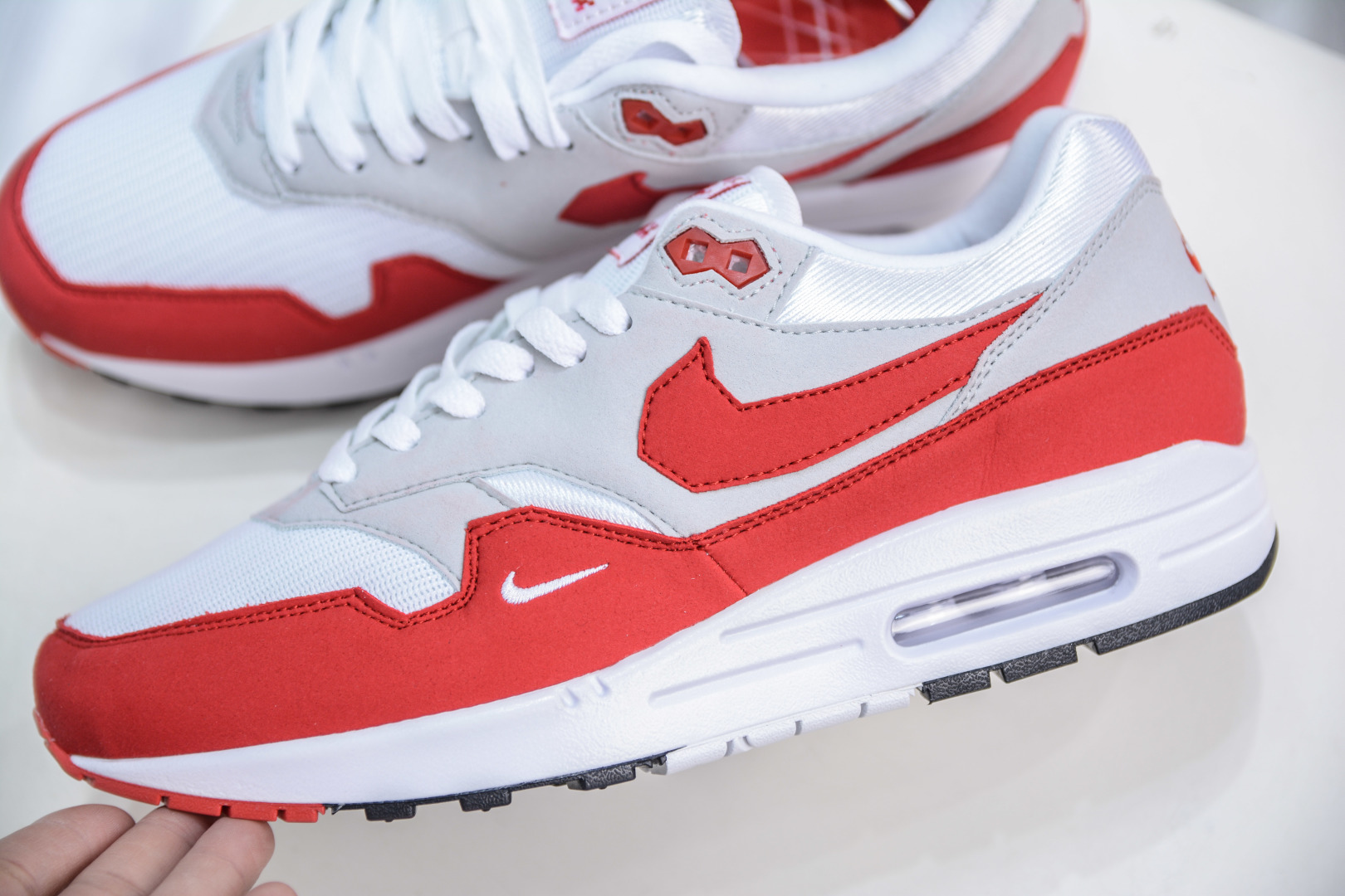 230  NK Air Max 1 初代复古气垫慢跑鞋  HQ5882-100