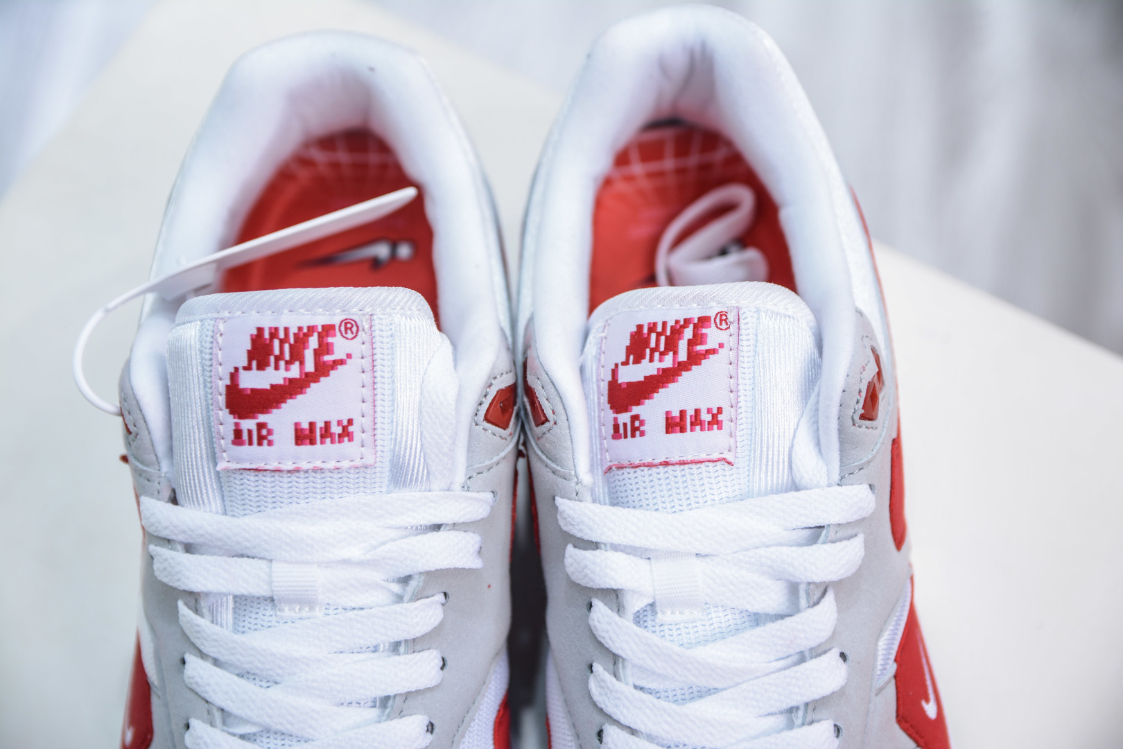 230  NK Air Max 1 初代复古气垫慢跑鞋  HQ5882-100