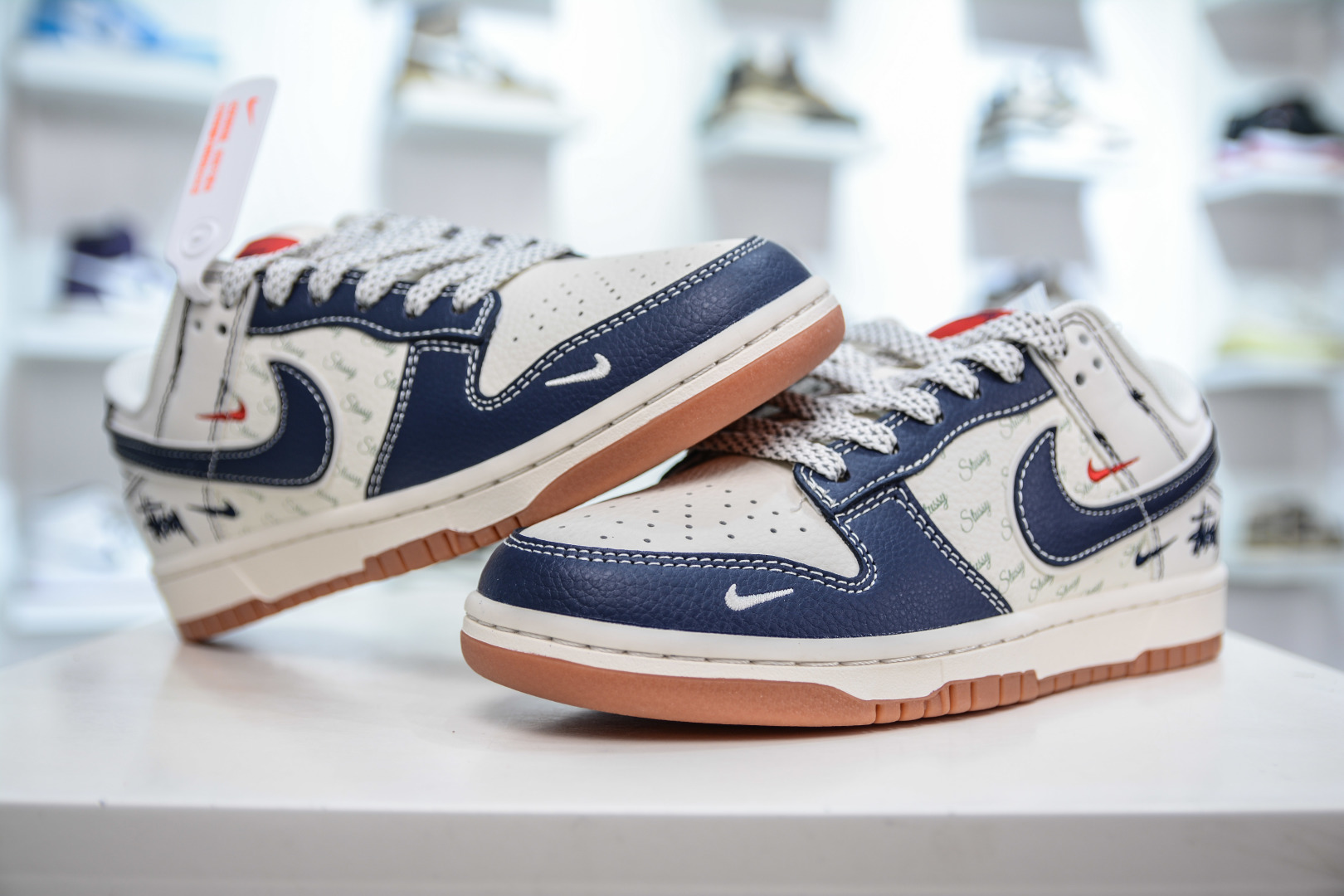 280  Nike SB Dunk Low x Stussy 斯图西联名-白蓝生胶  XS6089-529