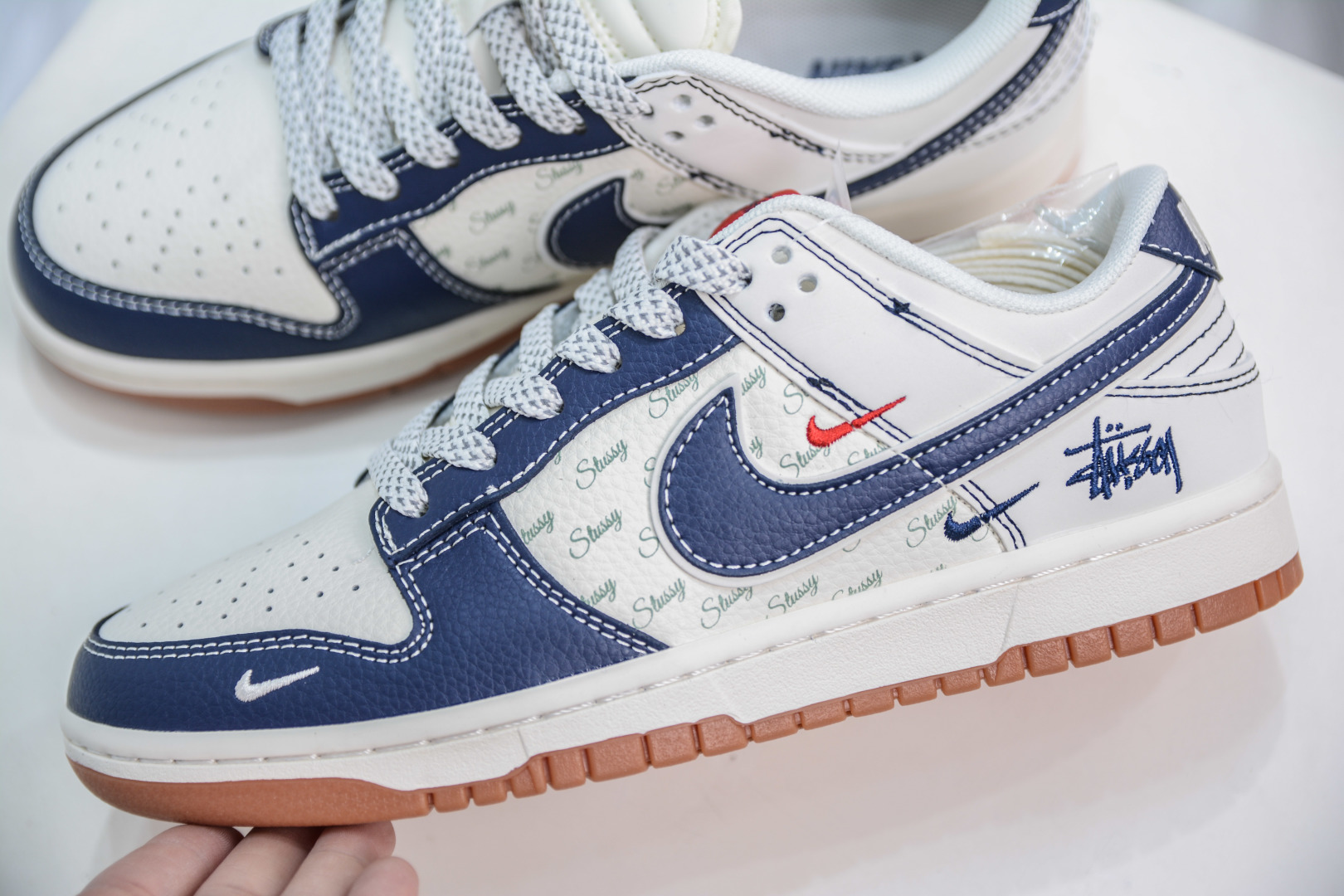280  Nike SB Dunk Low x Stussy 斯图西联名-白蓝生胶  XS6089-529