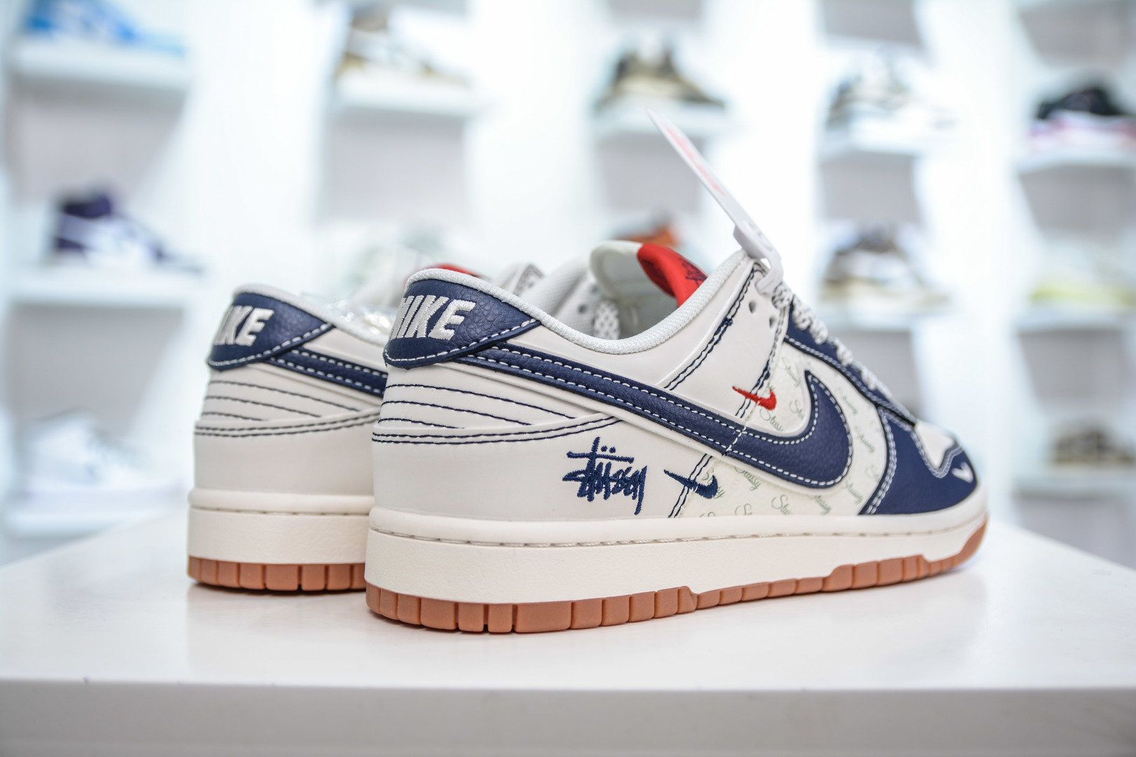 280  Nike SB Dunk Low x Stussy 斯图西联名-白蓝生胶  XS6089-529