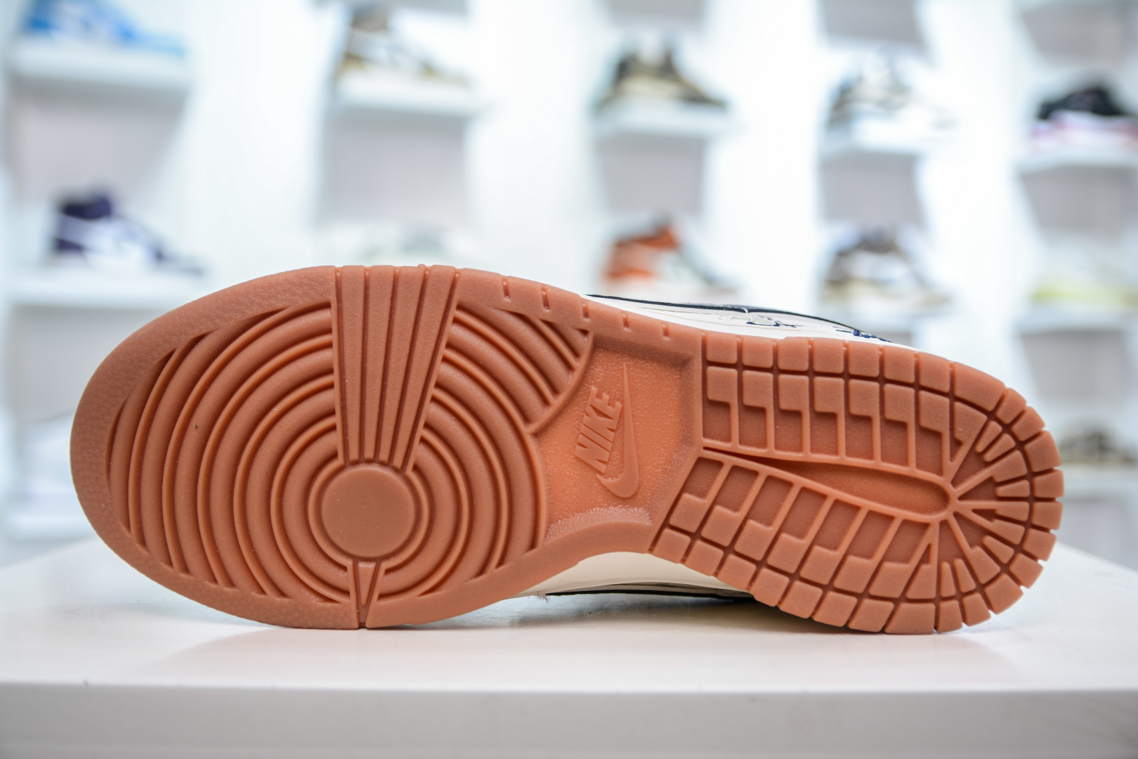 280  Nike SB Dunk Low x Stussy 斯图西联名-白蓝生胶  XS6089-529