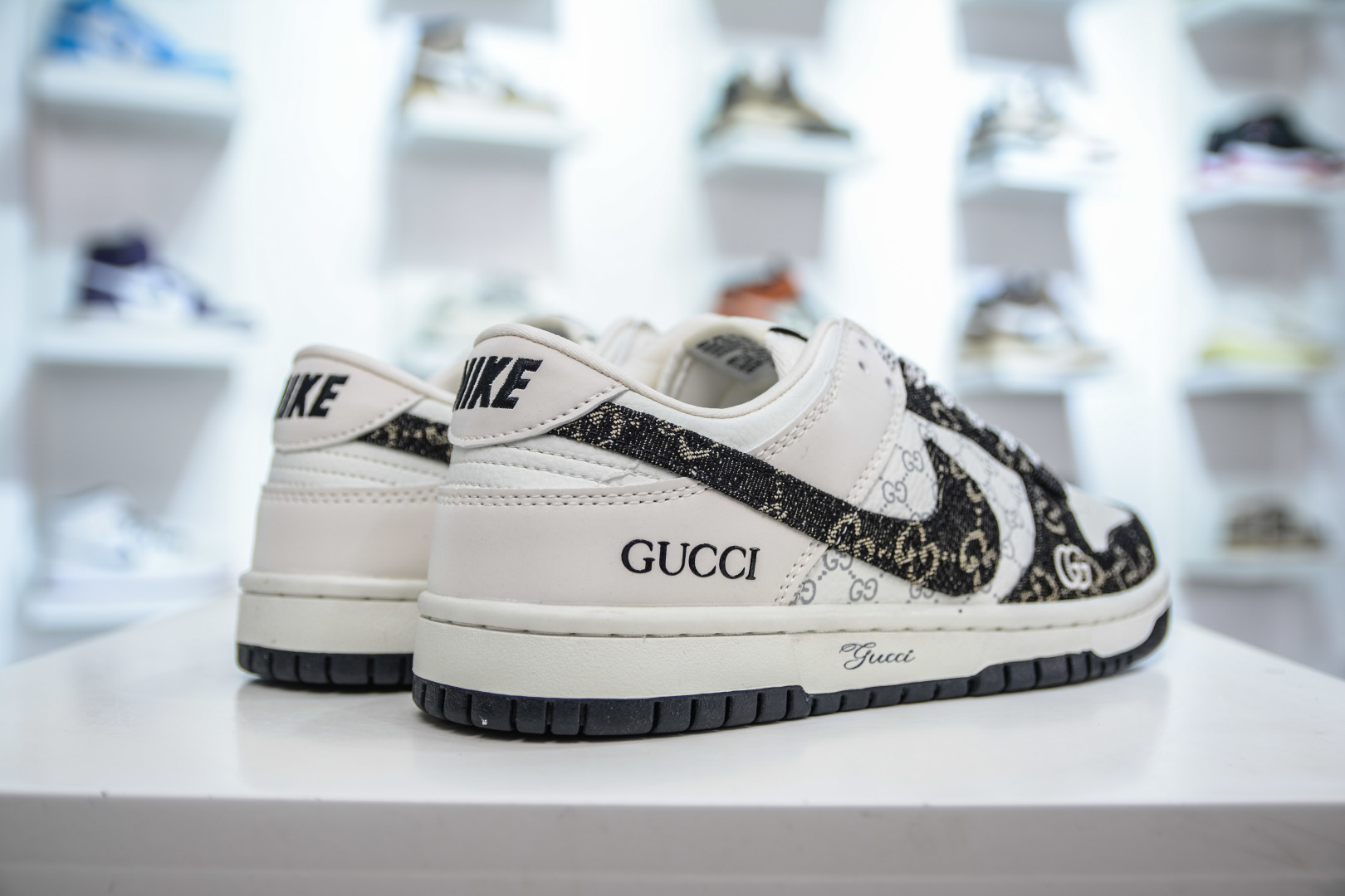 280  Nike SB Dunk Low x GUCCI 古驰联名-白黑牛仔  CH8311-286