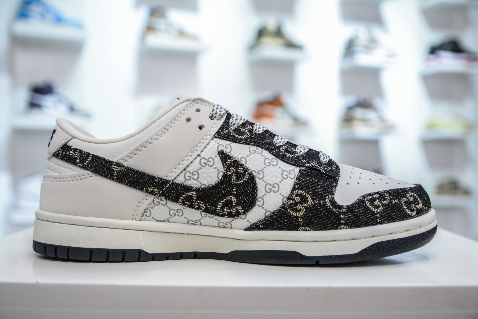 280  Nike SB Dunk Low x GUCCI 古驰联名-白黑牛仔  CH8311-286