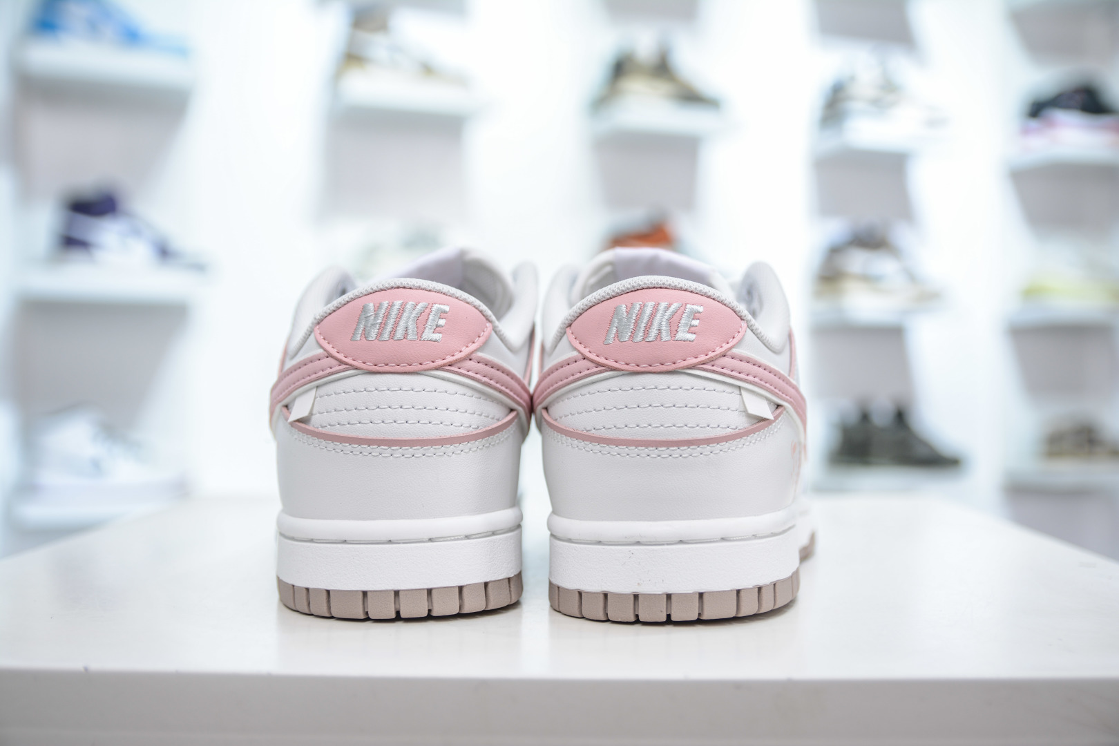 230  YC纯原 Nike Dunk Low 心动旋律 白粉  WP0212-013
